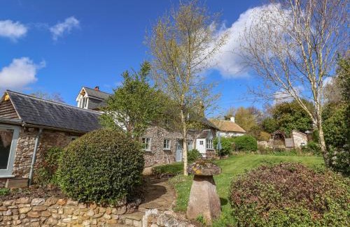 Axminster Casa | Bridge Cottage