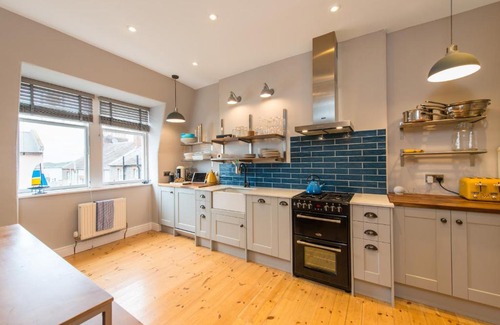 North Berwick Apartamento | Bright 2 bed apartment North Berwick High Street