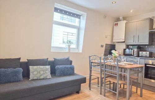 Whitechapel Apartamento | Bright 3-Bedroom Aldgate Flat with Free WIFI near Tower Hill, Brick Lane & Spitalfields