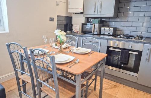 Whitechapel Apartamento | Bright 3-Bedroom Aldgate Flat with Free WIFI near Tower Hill, Brick Lane & Spitalfields