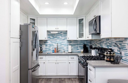 West Carson Casa | Bright 3 BR Home, Master Suite, Pool