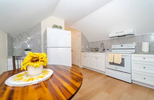 Long Branch Apartamento | Bright & Airy Beach Nest blocks to sand, ocean fun