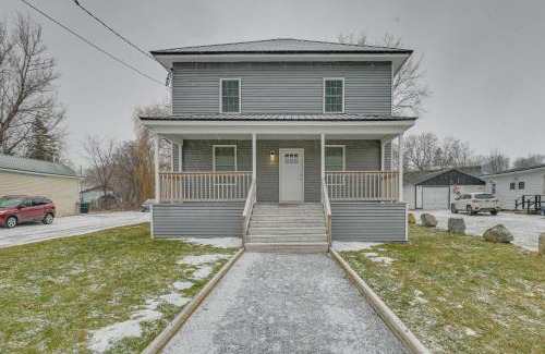 Presque Isle Casa | Bright and Modern Home 2 Mi to Presque Isle Airport
