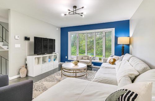 New Paltz Casa | Bright and Modern Retreat 3 Mi to Dtwn New Paltz