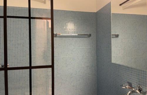 Hochschulen Apartamento | Bright and practical Studio - Art 16