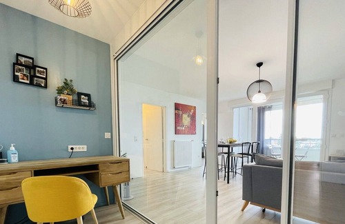 Tours Apartamento | Bright apartment in a new building with garage