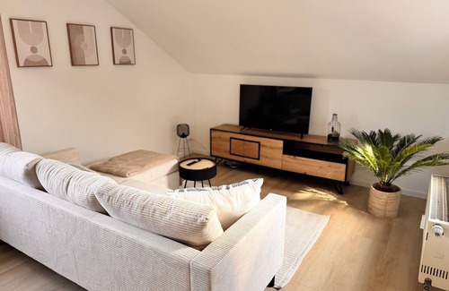 Bad Friedrichshall Apartamento | Bright attic apartment with balcony in Bad Friedrichshall