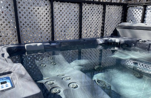 Sainte-Agathe-des-Monts Chalet De Esquí | Bright & Cozy 5 Bdrm Mountain Chalet w/Spa & Pool