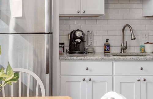 Northeast Cama Y Desayuno | Casa de huéspedes con encanto brillante cerca del centro de DC