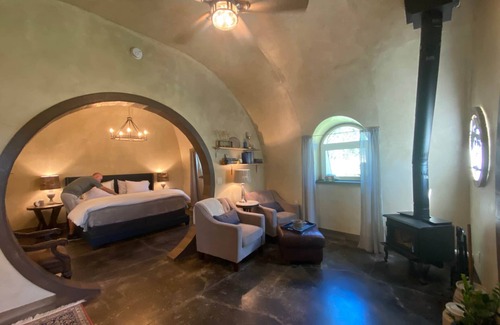 Bella Vista Casa | Bright, Cheery Hobbit Hole and Second Breakfast