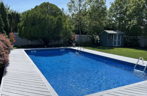 Remsenburg Casa | VERANO 2018! Brillante contemporáneo W / piscina privada a pasos de la bahía de Moriches