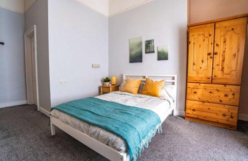 Grand Canal Dock Casa | Bright Ensuite on Lower Baggot