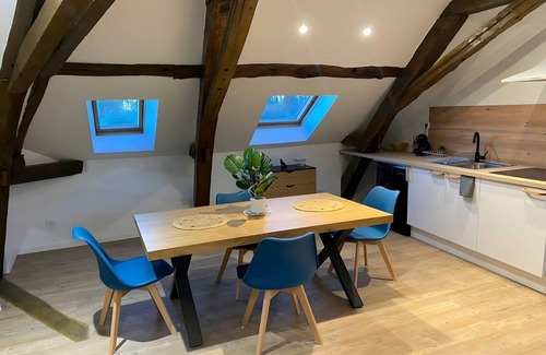 Ecommoy Apartamento | Escape luminoso y moderno en Ecommoy
