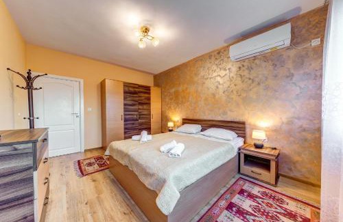 Smolyan Apartamento | Bright retreat with Balcony & Mountain Views by Flat Manаger