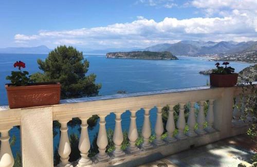 Praia a Mare Apartamento | Bright Space in a Superb location