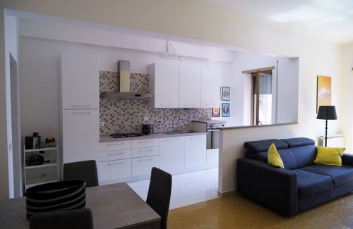 Quartiere XI Portuense Apartamento | Bright, spacious and designer apartment in south Rome. Equipped with every comfort.