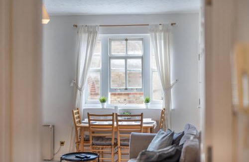 Bishop's Stortford Apartamento | Bright & Spacious 2BR Apartment Stansted Airport & Bishops Stortford Town