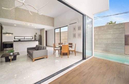 Merida Municipality Casa | Bright & Spacious Mérida Retreat | 3BR Home with Private Pool