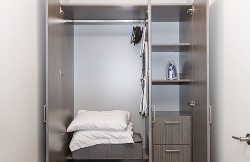 Midway District Casa | BrightApt Near All w/Cable/HBO/Fast WIFI
