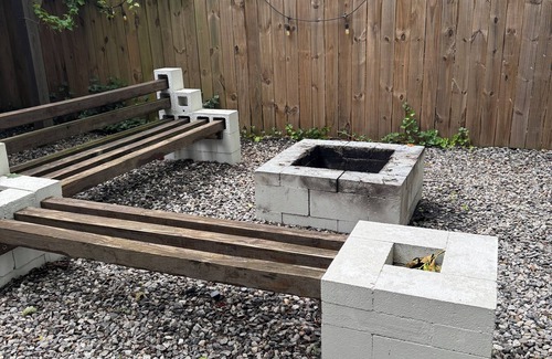 Cumming Casa | Bring the family and enjoy this Lake Front home. with AC, WiFi - Pet friendly