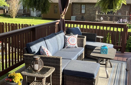 Jeffersontown Casa | Bring Your Friends to Derby!!