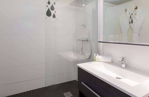 Saint-Paul-les-Dax Hotel | Brit Hotel du Lac