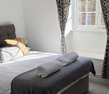 Sherborne Hotel | Britannia inn