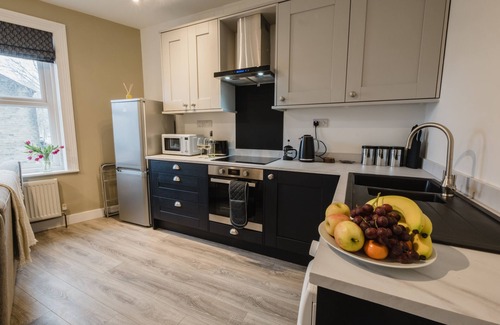 Honley Apartamento | Apartamento-Apartamento-Baño Privado-Vista a la Calle