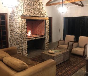 Thembelihle Casa | Britskraal Guest Farm