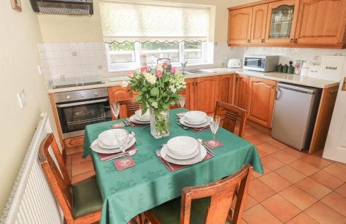Kidwelly Casa | Broadford Farm Bungalow