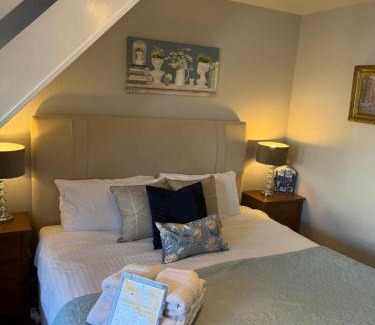 Bourton Casa | Broadlands