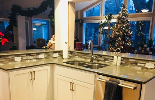 Skyway Casa | Broadmoor area private, comfortable room with full bath