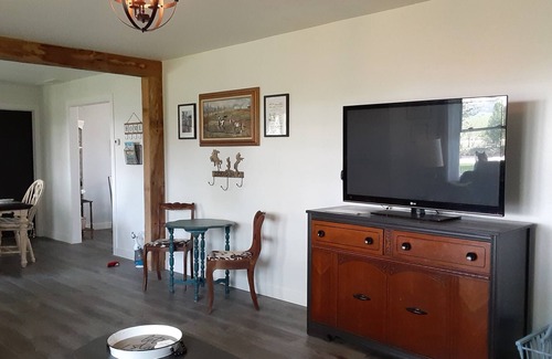 Warsaw Otro | Broken A Ranch offers Charm on the Farm, close to Truman and Osage River
