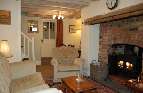 Cwrt Casa | Bronhaul Cottage in Pennal