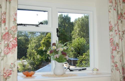 Cwrt Casa | Bronhaul Cottage in Pennal