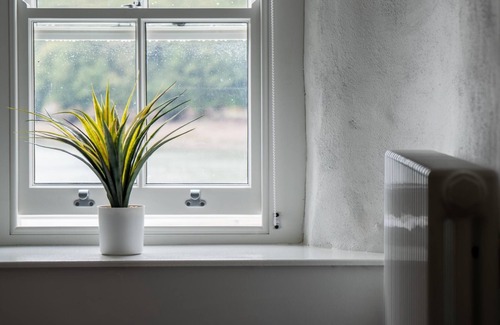 St Brides Casa | Brook Cottage - 6 Bedroom Cottage - Dale