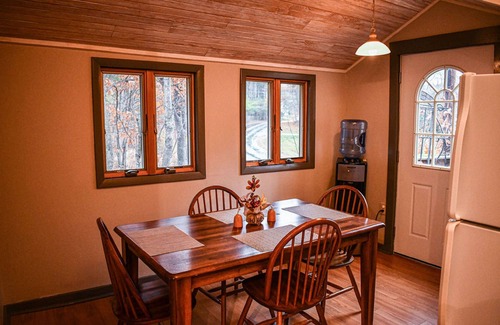 Goshen Cabaña | Brook Road Cabin