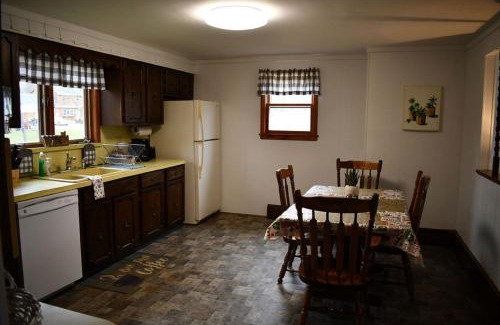 Goshen Casa | Brook Road Condo