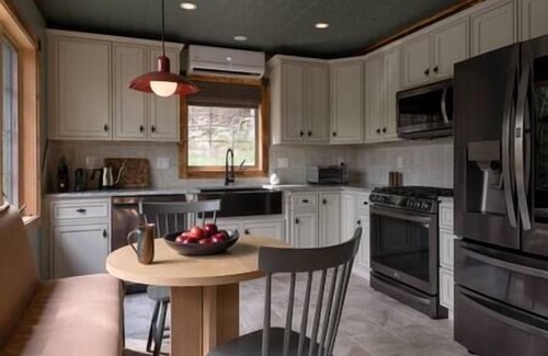 Pond Eddy Casa | Brookmill Cabin