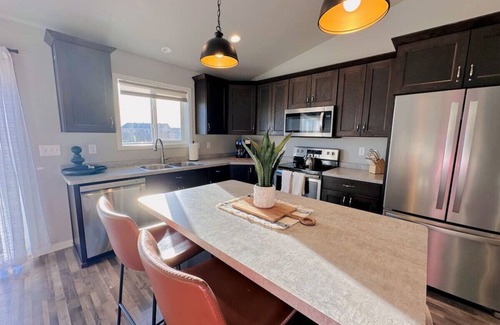 West Fargo Casa | Brooks Harbor Bi-Level