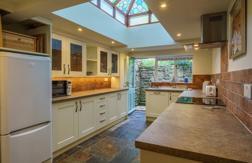 Maulds Meaburn Casa | Brookside Cottage - 3 bedroom cottage, dog friendly, with lovely views