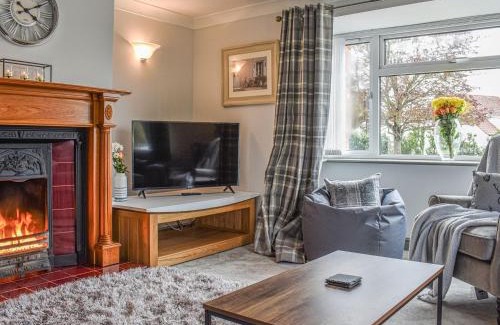 Pickering Casa | Brookside House