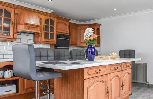 Pickering Casa | Brookside House