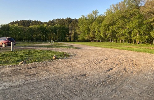 Pine Ridge Alquiler De RV | Brookside RV Retreat Site #5 Big Fork Creek Near Wolf Pen Gap