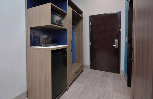 Asheville Hotel | Brookstone Lodge near Biltmore Village, Ascend Hotel Collection by Choice Hotels International