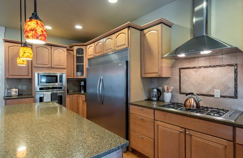 Hillsboro Casa | Brookwood Manor (5 habitaciones, 16 huéspedes)