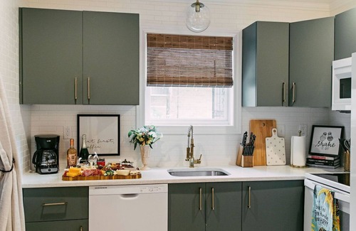 East Memphis Casa | Brooxie's House by Pettigrew Adventures