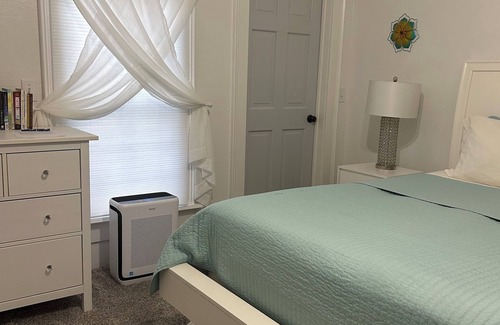 Palmetto Cama Y Desayuno | Brown Bunny BnB — Peaceful Retreat in Palmetto FL Outdoors WiFi AC