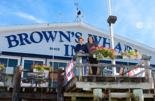 Boothbay Harbor Hotel | Browns Wharf Inn