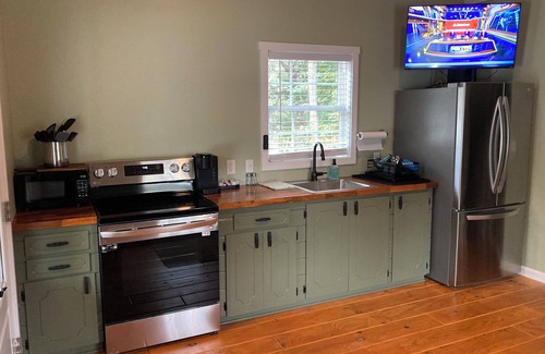 Townville Cabaña | Broyles Landing Cottage at Lake Hartwell SC